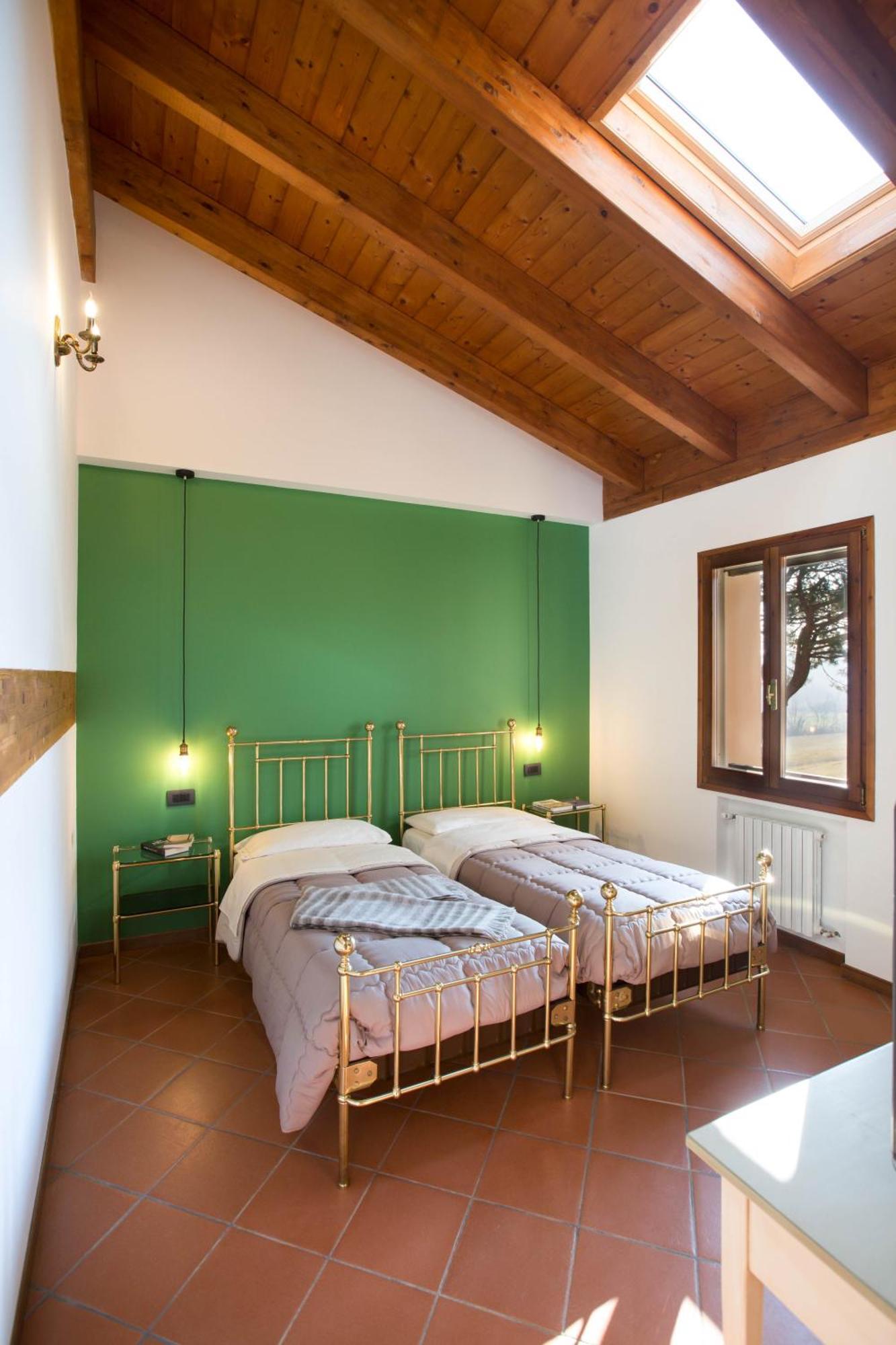 Room&Breakfast La Gramadora 카스텔산피에트로테르메 외부 사진